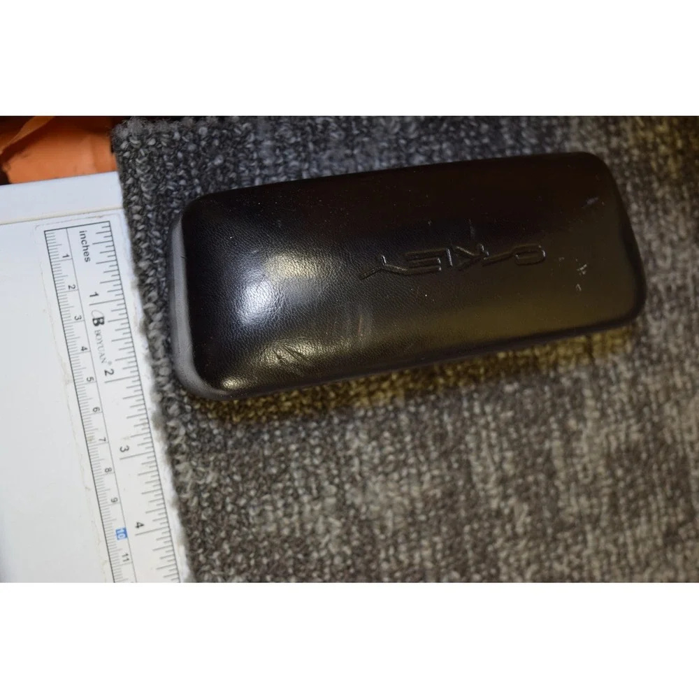 Oakley Sunglasses Eyeglasses Clam Shell Black - Logo CASE ONLY - Flaw